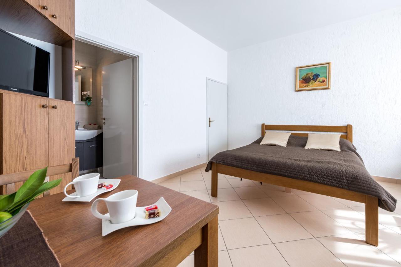 Amazing View Apartment And Rooms Dragan ดูบรอฟนิก ภายนอก รูปภาพ
